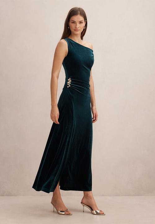 Winslet off shoulder velvet dress in dark green
