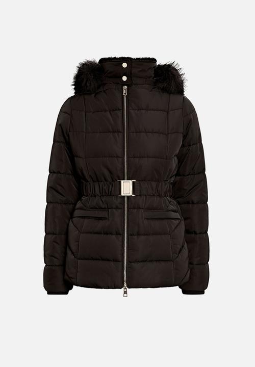 Forever New - Macey Short Puffer Jacket in Black