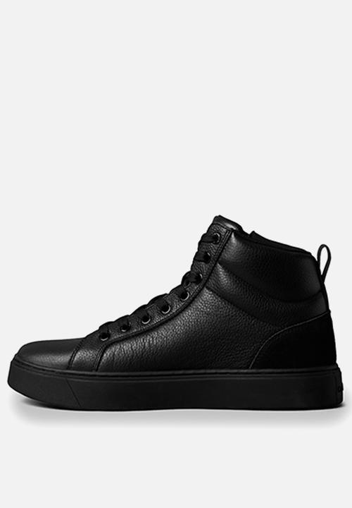 Calvin Klein - Athena - Triple Black