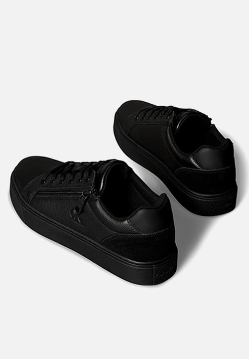 Calvin Klein - Classic Cup Laceup Zip - Triple Black