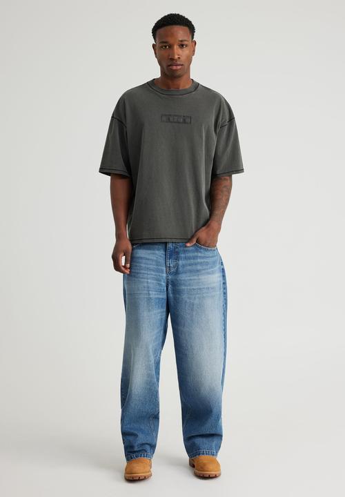 Factorie - Notion Vintage Graphic Tshirt - Ntn Washed Black/Logo Panelling