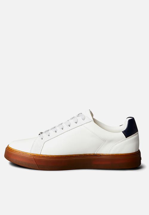 Calvin Klein - Classic Cupsole Laceup - Marshmallow/Navy/Gum
