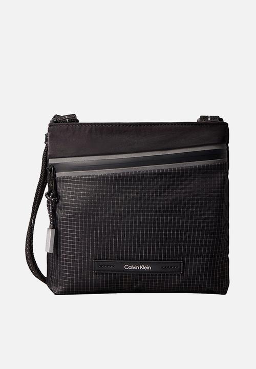 Calvin Klein - Striped Utility Zip Flatpack - Black