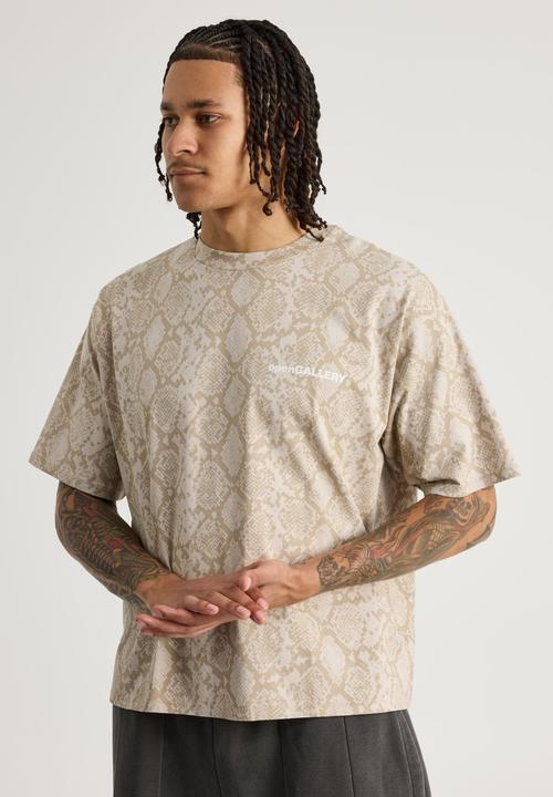 Factorie - Open Gallery Box Fit Tshirt - Og Snakeskin/Open Mind