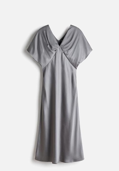 H&M - V-neck satin dress - grey