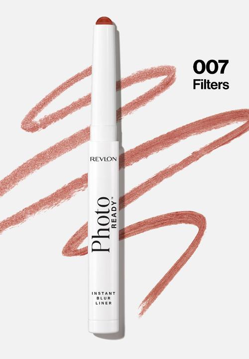 Revlon - PhotoReady Instant Blur Lip Liner -Filters