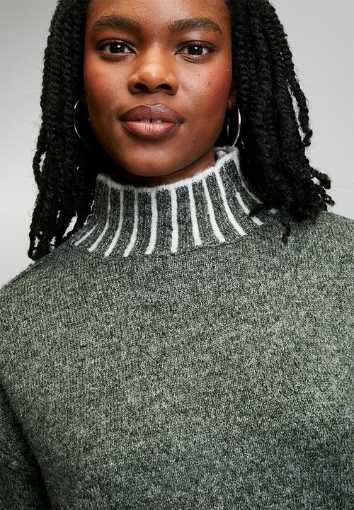 Izabel London - L/S Longer Length High Neck Melange Sweater - Emerald