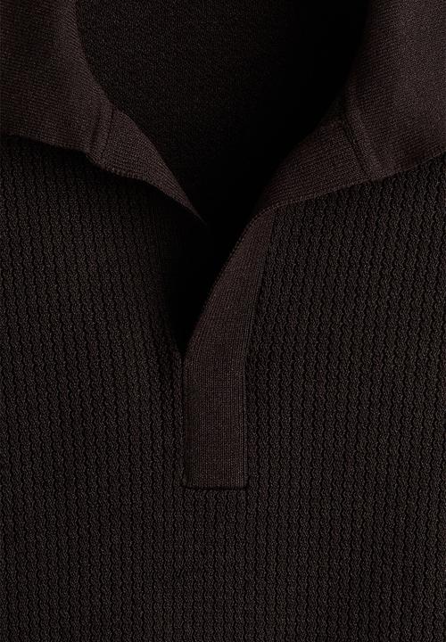 H&M - Regular fit knitted polo shirt - dark brown