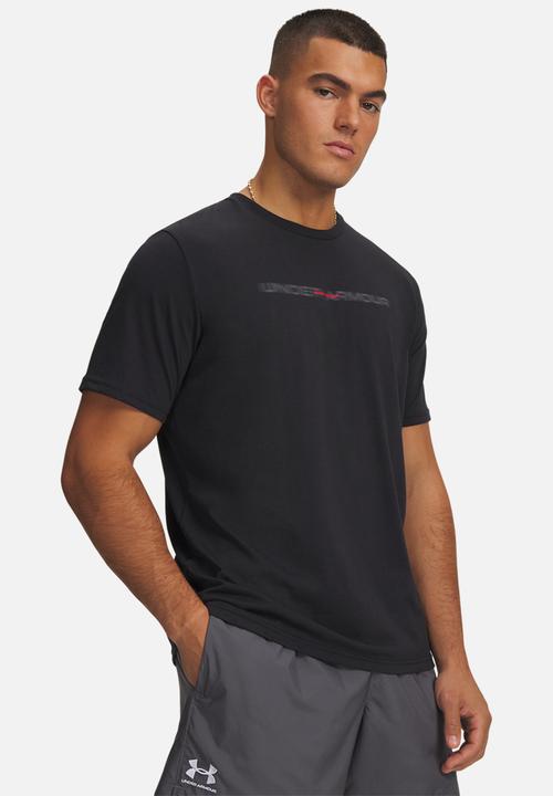 Under Armour - UABlur Wordmark  SS Tee  - Black /  / Red