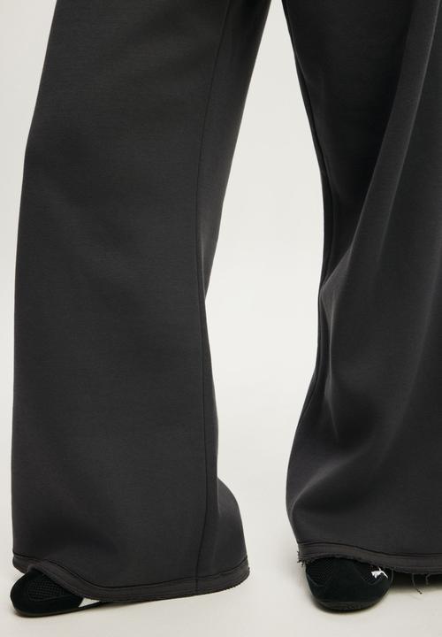 Cotton On - Active Raw Edge Wide Leg Sweatpant - Graphite