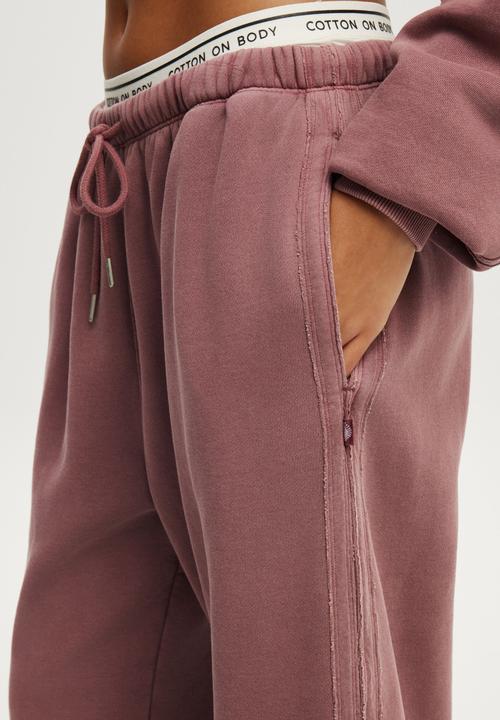 Cotton On - Active Raw Edge Wide Leg Sweatpant - Washed Dusty Rose