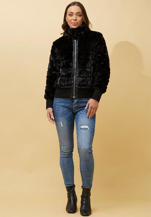 Izabel London - L/S Faux Fur Zip Through Jacket - Black