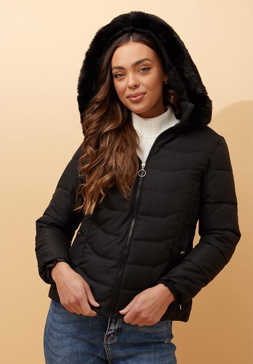 Stella Morgan - L/S Zip Through Puffer Jacket With Detachable Fur On Hood - Black