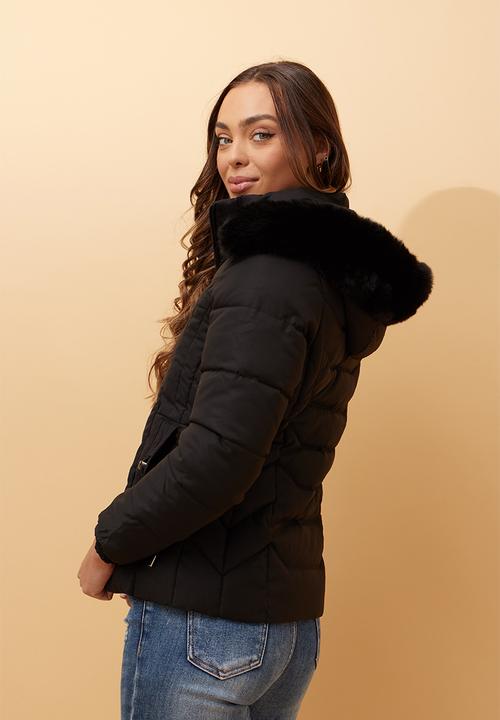 Stella Morgan - L/S Zip Through Puffer Jacket With Detachable Fur On Hood - Black