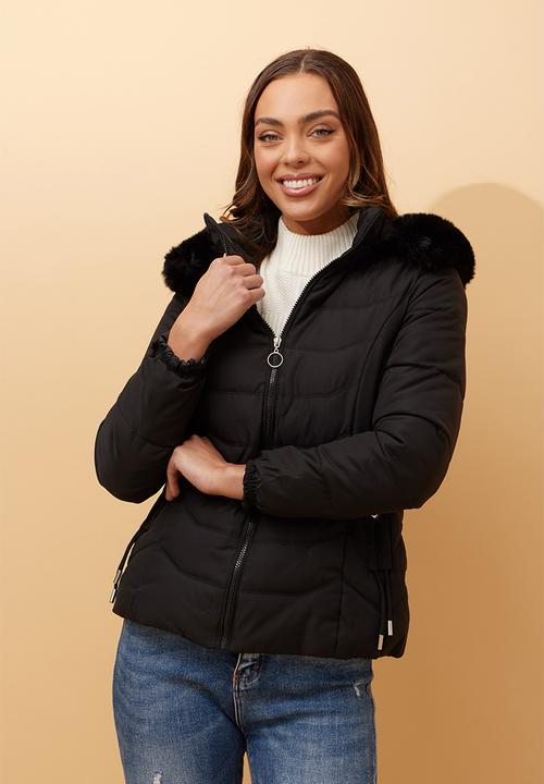Stella Morgan - L/S Zip Through Puffer Jacket With Detachable Fur On Hood - Black