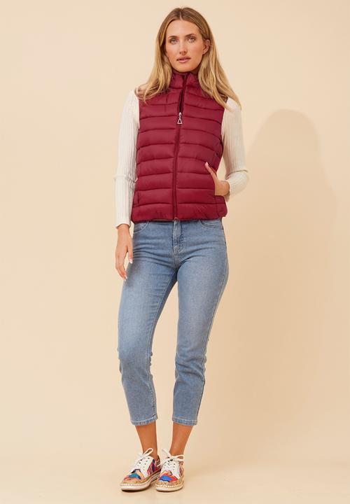 MANDI - S/Less Zip Through Puffer Jacket - Red Dahlia