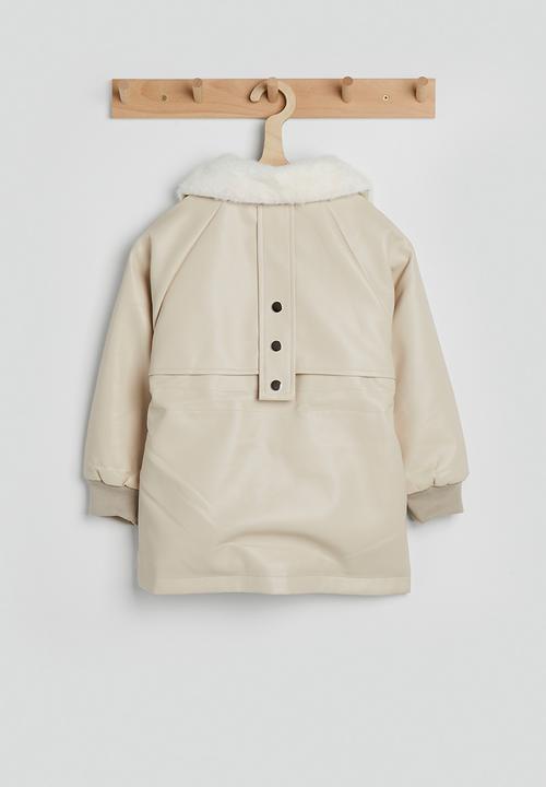Pop Candy - PU trench coat with faux fur collar - cream