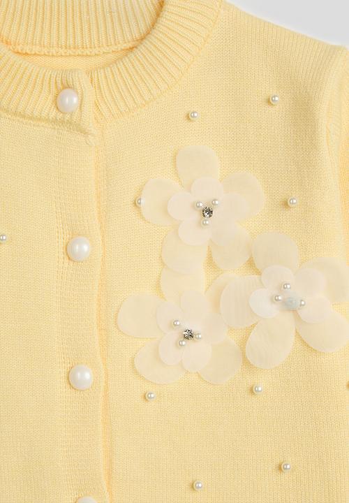 Pearl and flower embellished cardigan - yellow