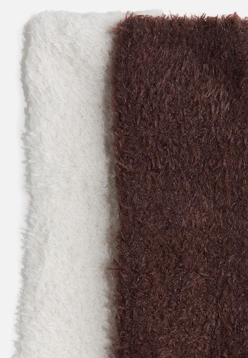 H&M - 2-pack fluffy socks - dark brown/white