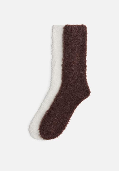 H&M - 2-pack fluffy socks - dark brown/white