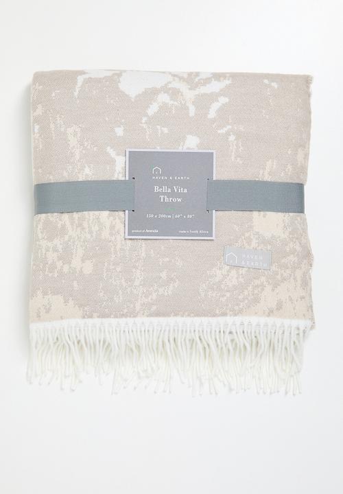Haven & Earth  - Bella Vita floral Throw - Cobblestone/Bone
