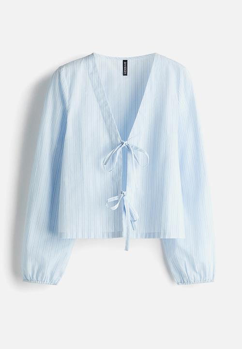 H&M - Tie-front cotton blouse - light blue/striped