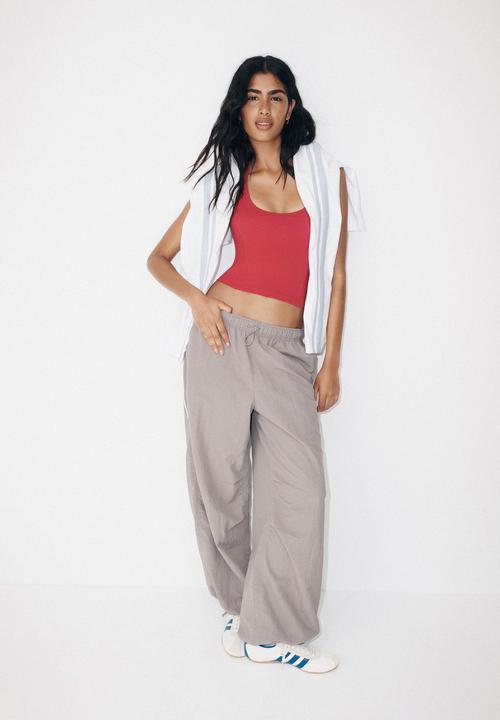 Cotton On - Off Side Woven Sweatpant - Desert Grey