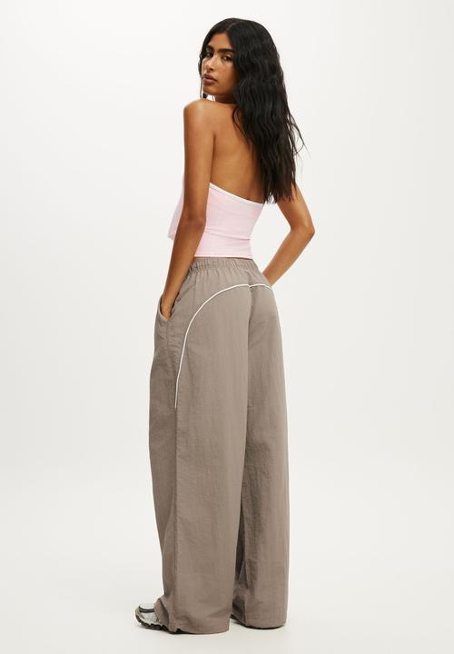 Cotton On - Off Side Woven Sweatpant - Desert Grey