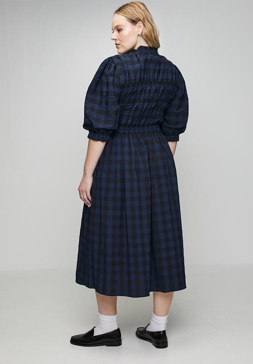 Me&B - Plus Gingham Shirred Midi Dress - Navy/Black