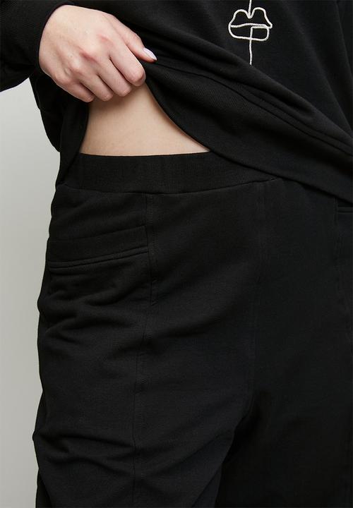 Me&B - Plus Barrel Leg Sweat Pants - Black