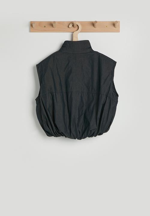 Pop Candy - Funnel neck bubble hem vest - black