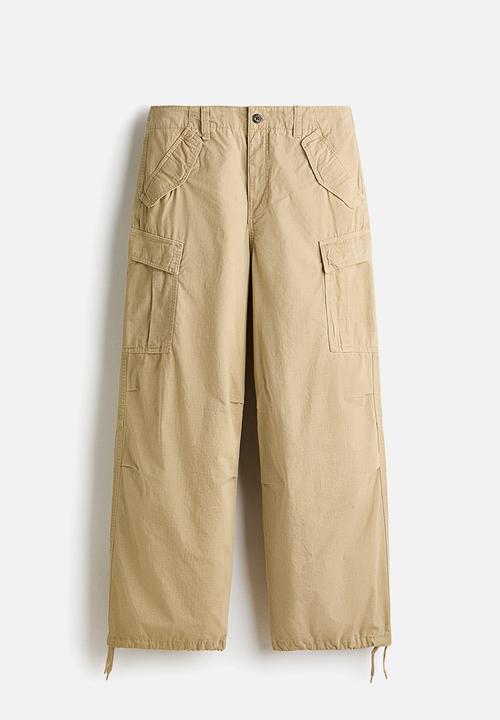 H&M - Loose fit cargo trousers - beige