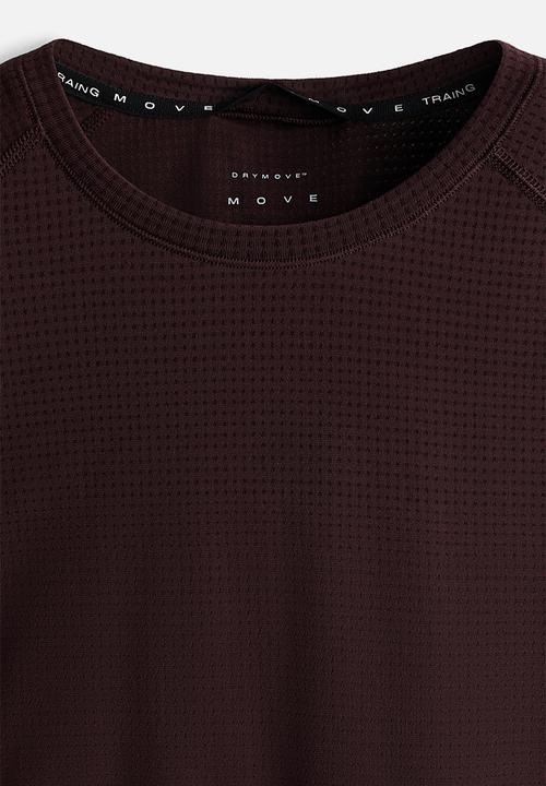 H&M - Muscle fit sports t-shirt with drymove™ - dark brown