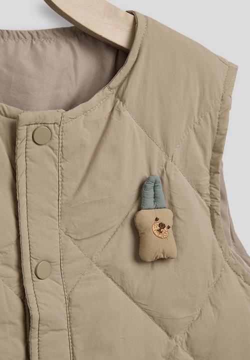 Pop Candy - Diamond quilted collarless vest - sand brown