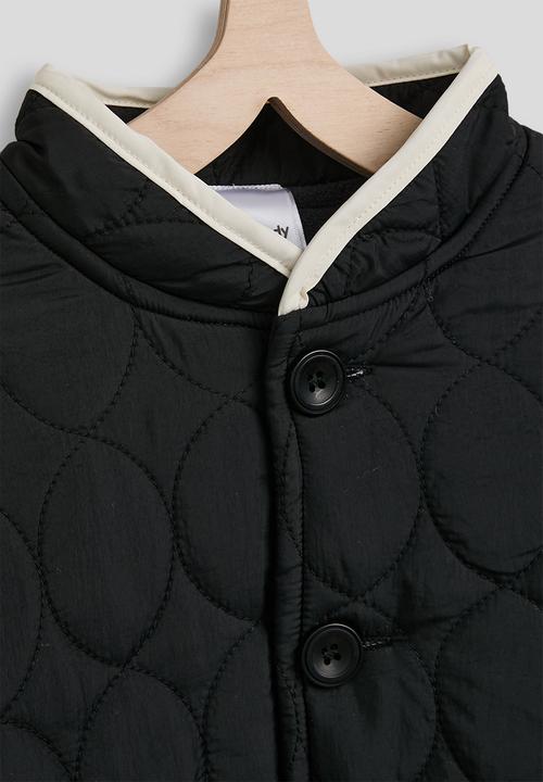 Pop Candy - Onion quilted mandarin collar jacket - black/ivory