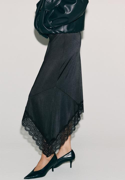 H&M - Asymmetric lace-trimmed skirt - black