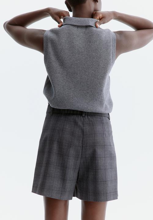 H&M - Pleat-front shorts - grey/checked
