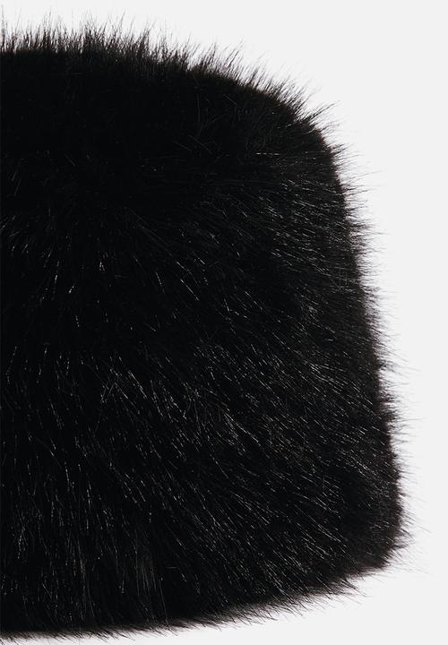 H&M - Fluffy hat - black