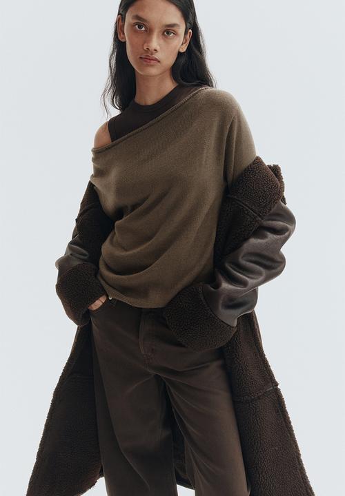 H&M - Off-the-shoulder jumper - dark mole