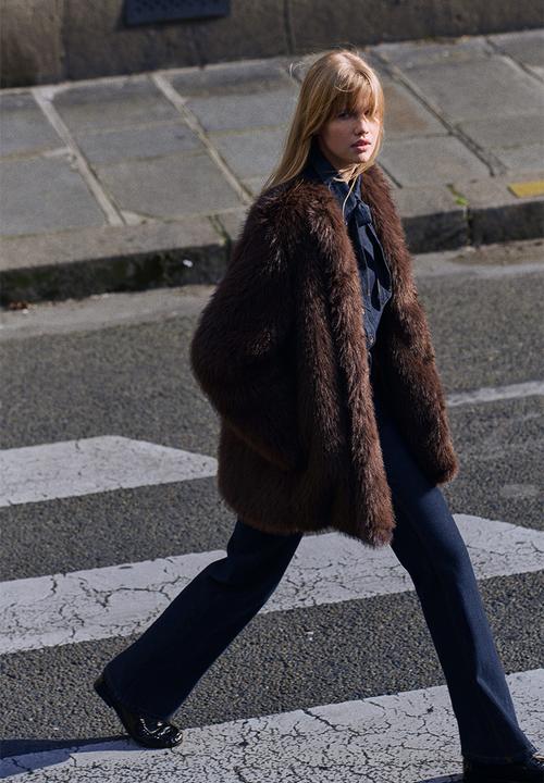 H&M - Fluffy coat - dark brown