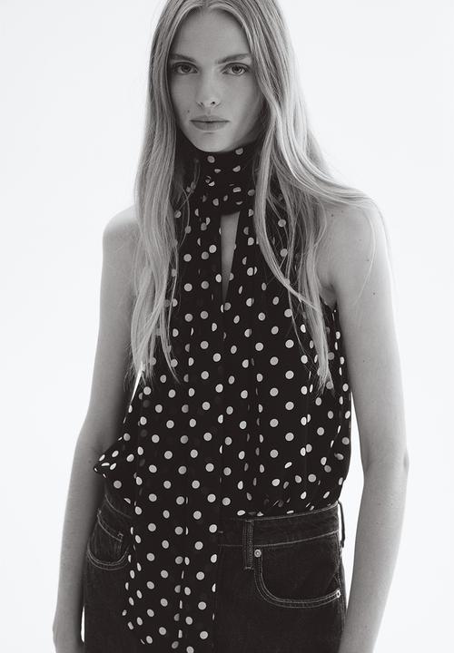 Scarf-collar top - black/spotted - 1315389006