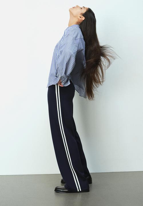H&M - Loose-fit shirt - blue/white striped