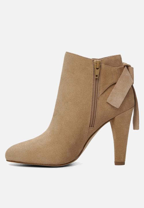ALDO - Huffington