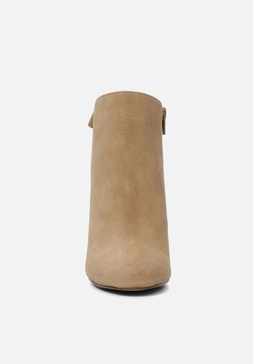 ALDO - Huffington