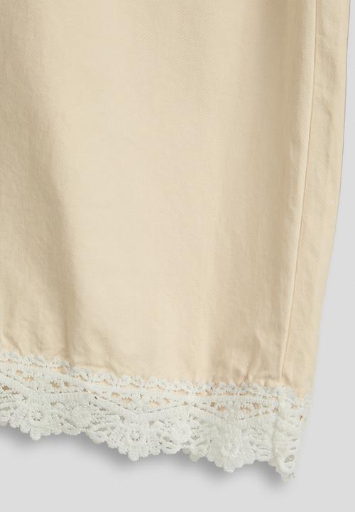 Pop Candy - Lace hem co-ord pants - beige