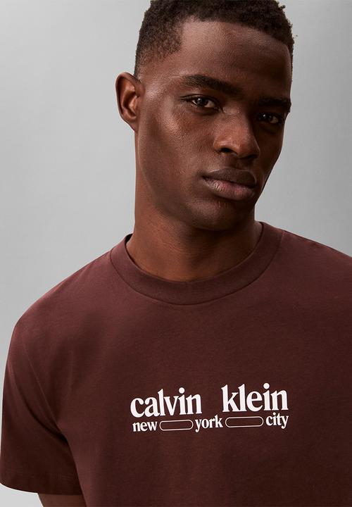 Calvin Klein - Ss 30S Whsl Ck Nyc Graphic Tee - Rich Brown