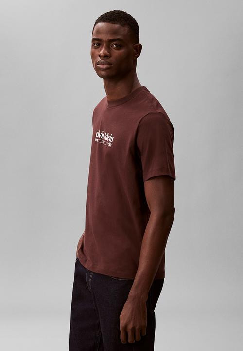 Calvin Klein - Ss 30S Whsl Ck Nyc Graphic Tee - Rich Brown
