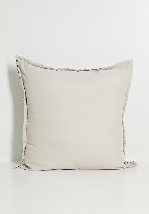 Grey Gardens - Cushion Cover - Dawn Blue