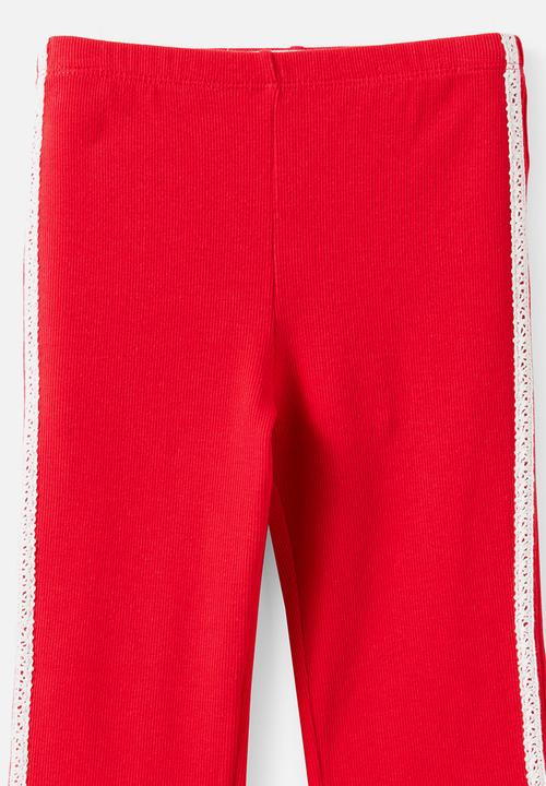 Cotton On - Essential Francine Flare Legging - Varsity Red/Lace Trim