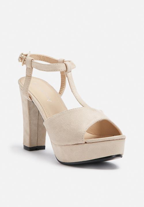 dailyfriday - Saskia